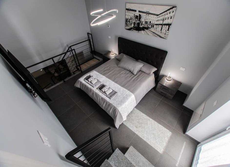 Modern Loft Center Of Turin + Jacuzzi 30M Metro Lägenhet Collegno Exteriör bild