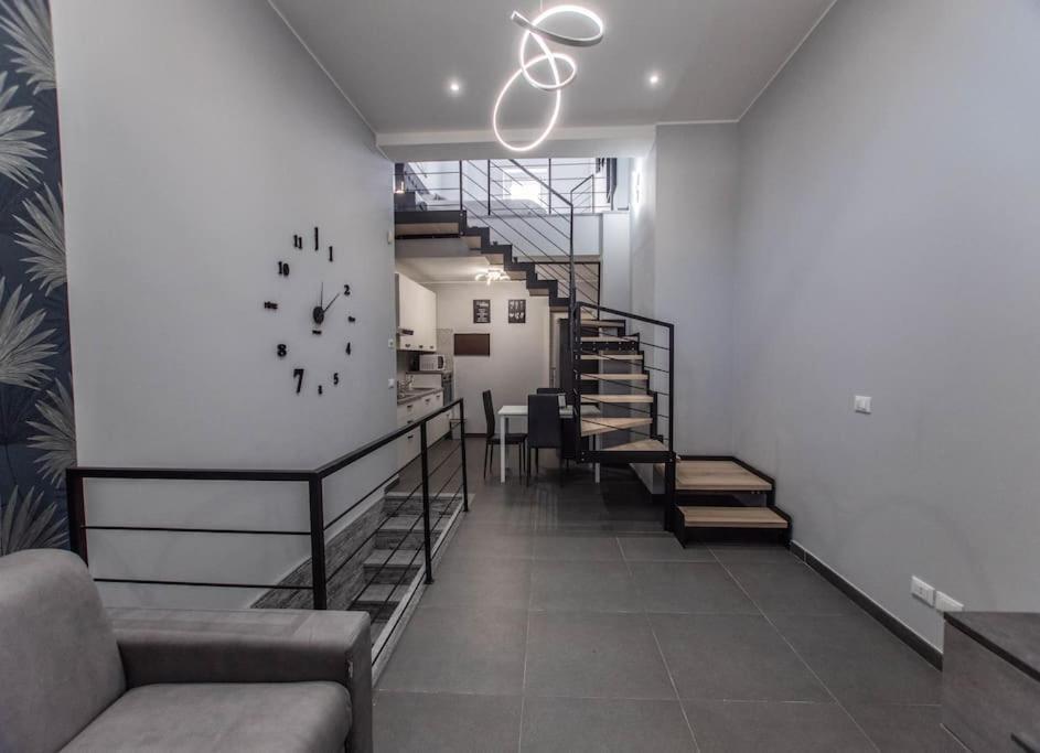 Modern Loft Center Of Turin + Jacuzzi 30M Metro Lägenhet Collegno Exteriör bild