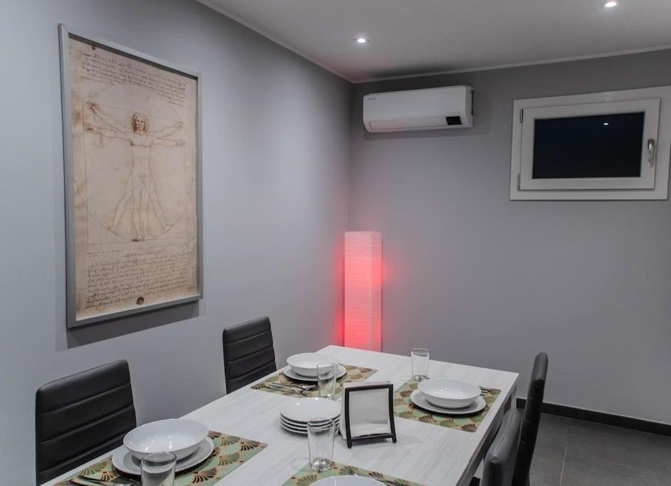 Modern Loft Center Of Turin + Jacuzzi 30M Metro Lägenhet Collegno Exteriör bild