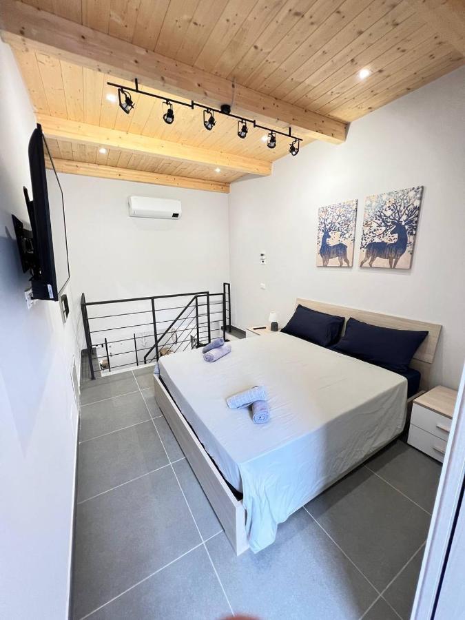 Modern Loft Center Of Turin + Jacuzzi 30M Metro Lägenhet Collegno Exteriör bild